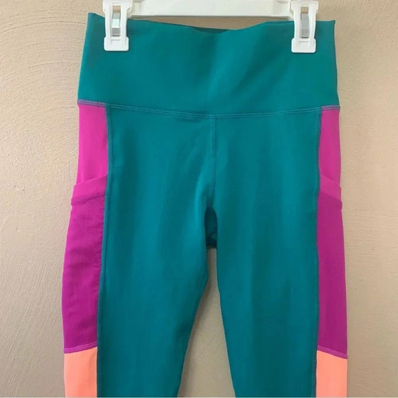 Fabletics On-The-Go PowerHold High-Waisted Leggings - Picture 3 of 13